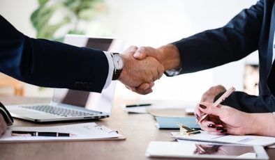 Ticaret Hukuku Avukatı