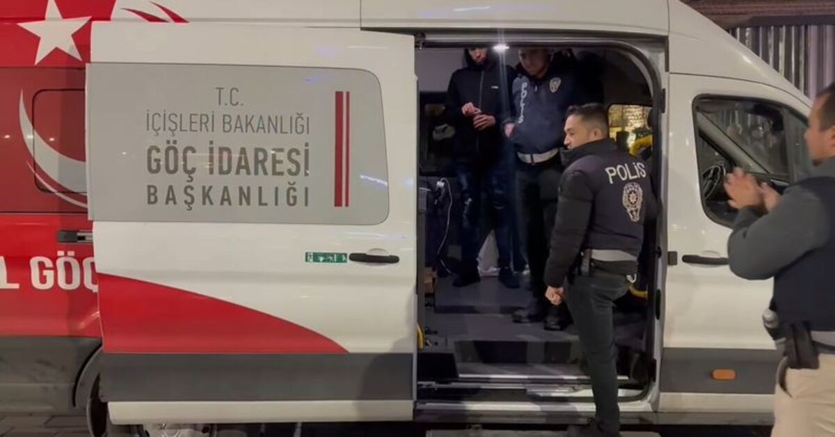 42 göçmen kaçakçısı ve 764 göçmen yakalandı