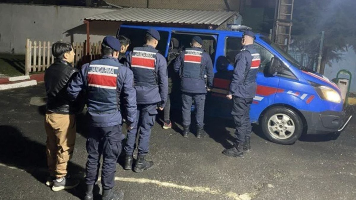 Edirne’de 17 düzensiz göçmen yakalandı