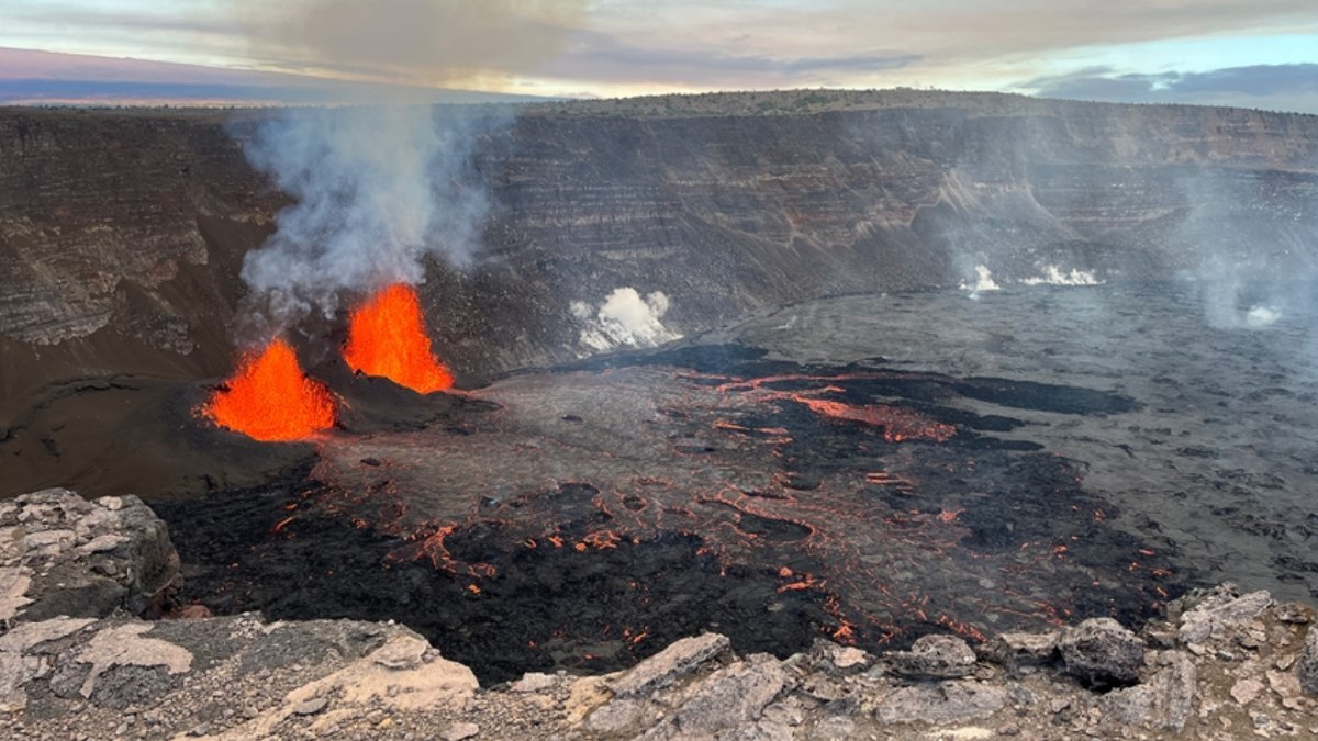 Hawaii Adası’ndaki Kilauea Yanardağı’nda 12’nci patlama