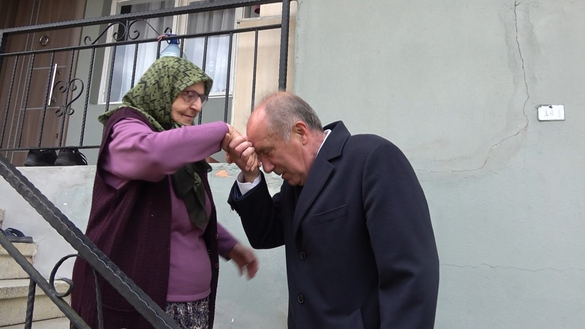 Muharrem İnce, memleketi Yalova’da bayram geleneğini sürdürdü